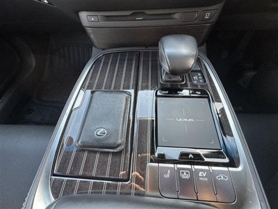 صورة مصغرة 76 لـ 2018 Lexus LS