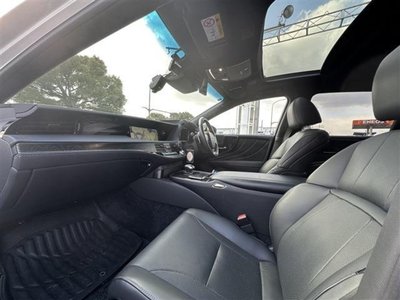 صورة مصغرة 84 لـ 2018 Lexus LS