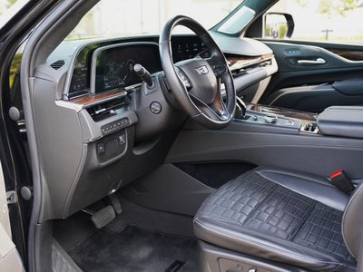 CADILLAC ESCALADE - 9