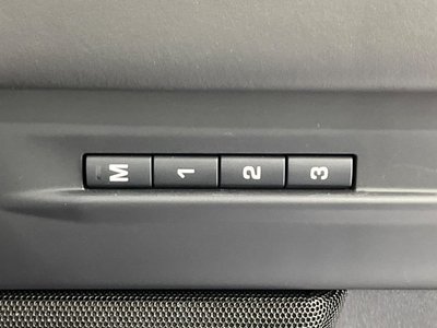 2025 LAND Rover RANGE ROVER EVOQUE — миниатюра 11