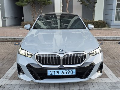 BMW I5 - 2