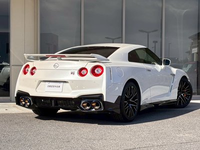 NISSAN GT-R - 5