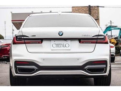 BMW 7 SERIES - 8