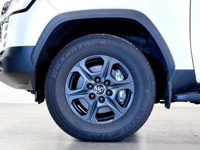 TOYOTA LAND CRUISER 300 - 9