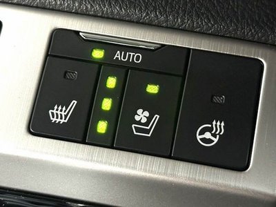 صورة 7 لـ 2018 Toyota LAND CRUISER 200
