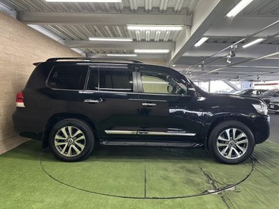 صورة مصغرة 59 لـ 2018 Toyota LAND CRUISER 200