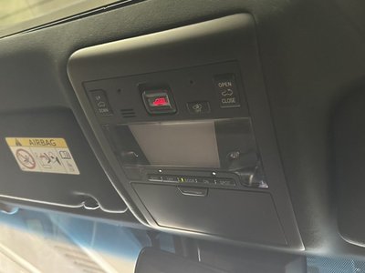 صورة مصغرة 49 لـ 2018 Toyota LAND CRUISER 200