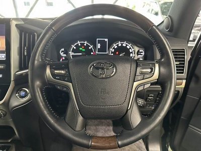 صورة 2 لـ 2018 Toyota LAND CRUISER 200