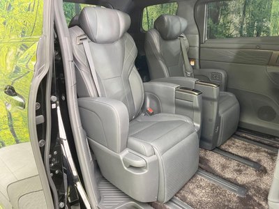 صورة 9 لـ 2024 Toyota VELLFIRE