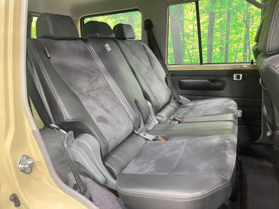 TOYOTA LAND CRUISER 70 - 9