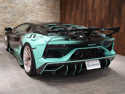 LAMBORGHINI AVENTADOR - 10