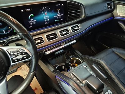 MERCEDES-BENZ GLS - 10