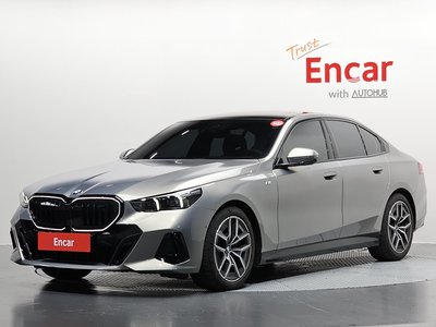BMW 5 SERIES - 1