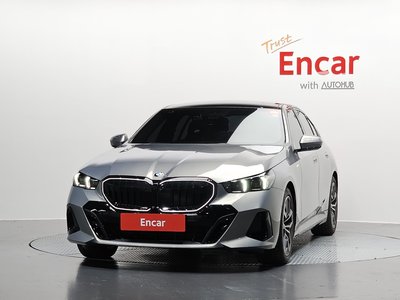 BMW 5 SERIES - 2