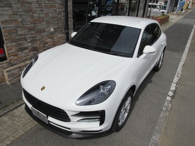 PORSCHE MACAN - 5