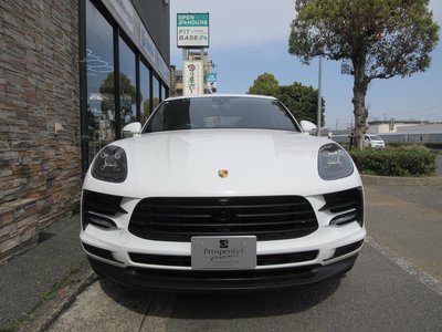 PORSCHE MACAN - 9