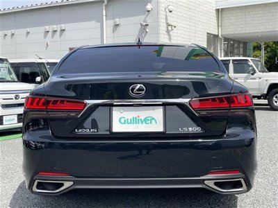 LEXUS LS - 8