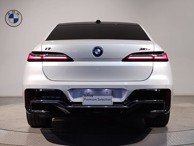 BMW I7 - 8