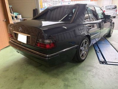 1997 Mercedes-BENZ E-CLASS 照片 12