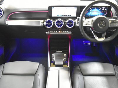 MERCEDES-BENZ GLB - 2