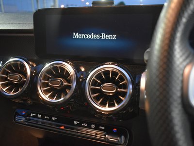 MERCEDES-BENZ GLB - 9