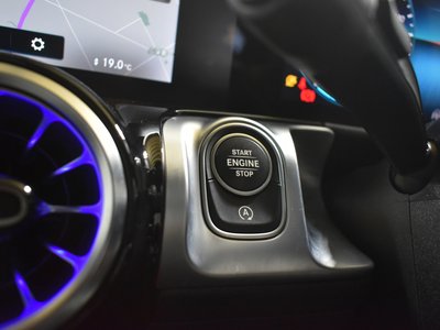 MERCEDES-BENZ GLB - 7