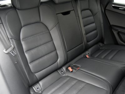 2023 Porsche MACAN thumbnail 13
