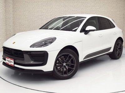 2023 Porsche MACAN photo 3