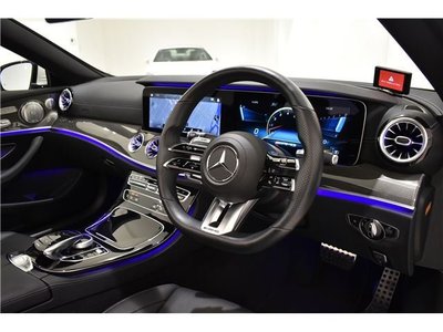 MERCEDES-BENZ E-CLASS - 3