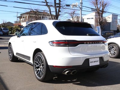 PORSCHE MACAN - 3