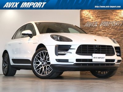 PORSCHE MACAN - 2
