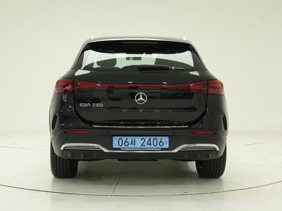MERCEDES-BENZ EQA - 3