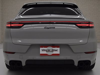 PORSCHE CAYENNE - 8