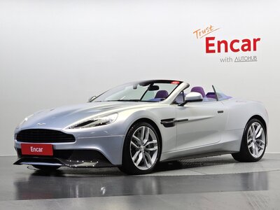 ASTON MARTIN VANQUISH