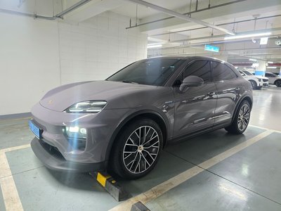 PORSCHE MACAN - 2