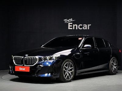 BMW 5 SERIES - 1
