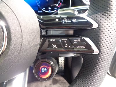 صورة مصغرة 37 لـ 2025 Mercedes-BENZ GLC AMG