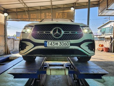 MERCEDES-BENZ GLE-CLASS - 1