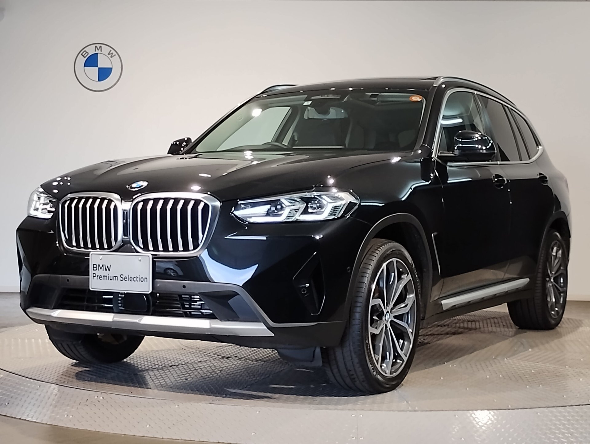 BMW X3 - View 1