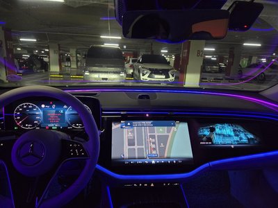 MERCEDES-BENZ E-CLASS - 8