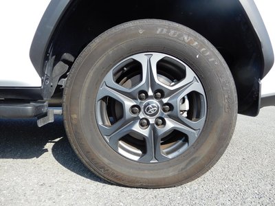 TOYOTA LAND CRUISER 300 - 7