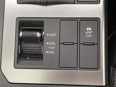 2025 Toyota LAND CRUISER 250 thumbnail 31