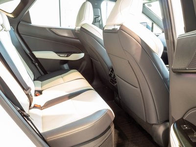 2023 Lexus NX 缩略图 13