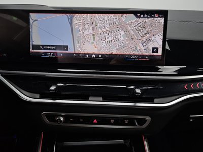 صورة مصغرة 20 لـ 2025 BMW X5