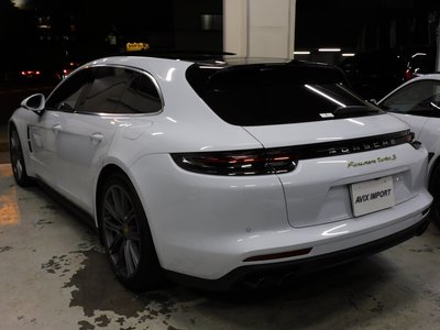 PORSCHE PANAMERA - 3