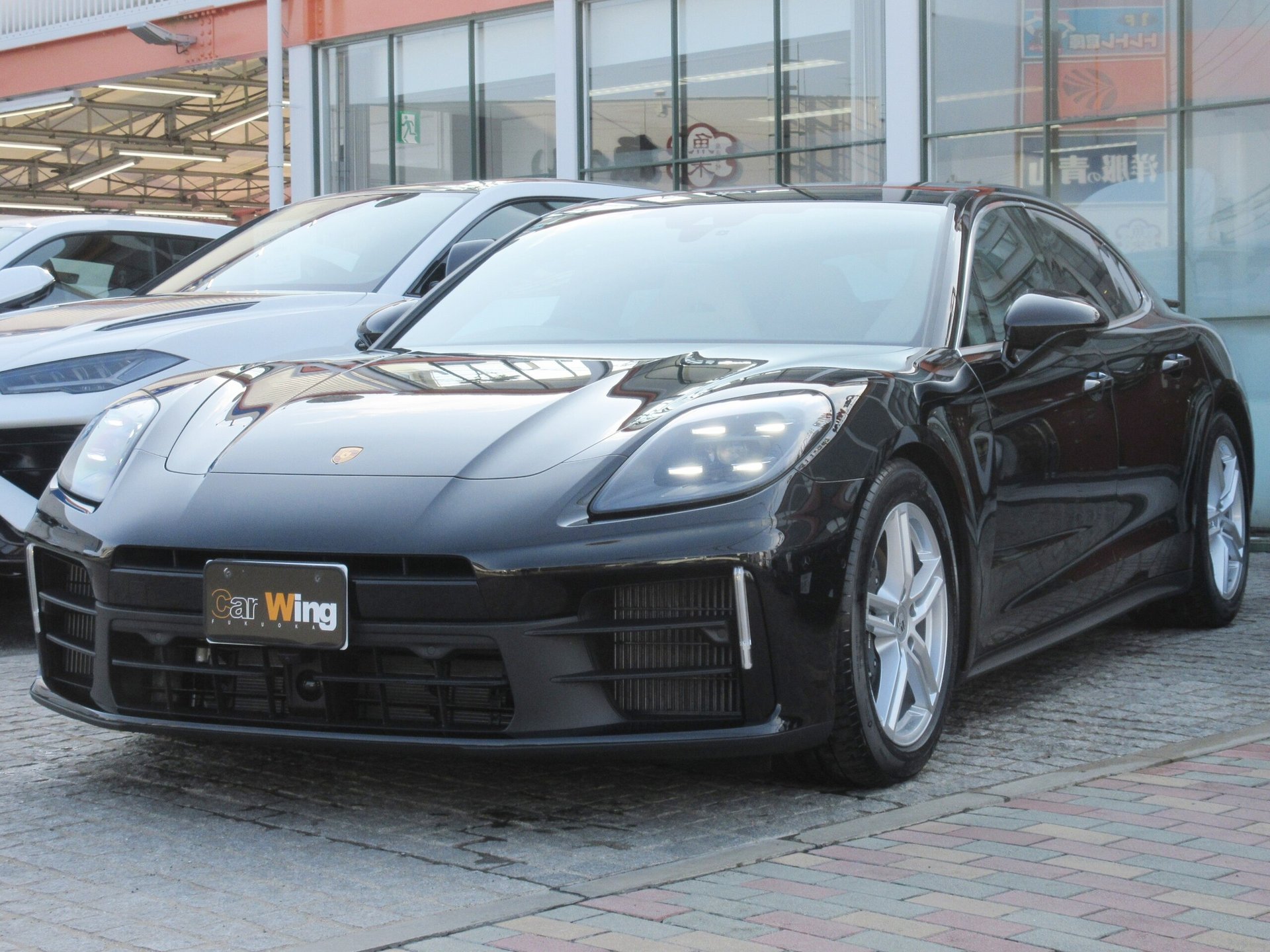 PORSCHE PANAMERA - View 1