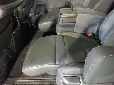 2025 Toyota ALPHARD — миниатюра 29
