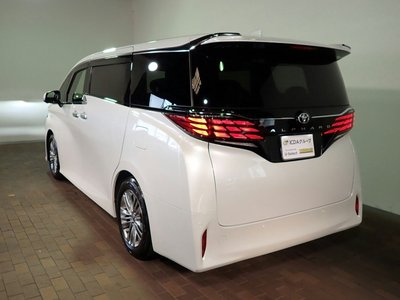 2025 Toyota ALPHARD — миниатюра 37