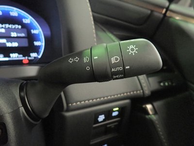 2025 Toyota ALPHARD — миниатюра 18