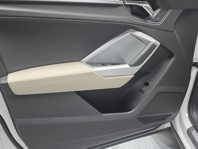 صورة مصغرة 14 لـ 2022 AUDI Q3